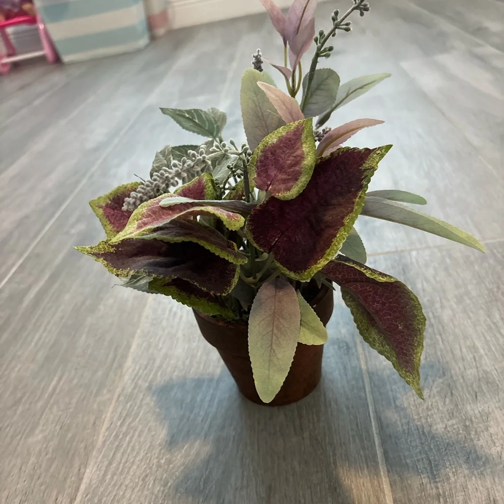 Hobby Lobby Faux Floral Arrangement with Purple and Green Leaves